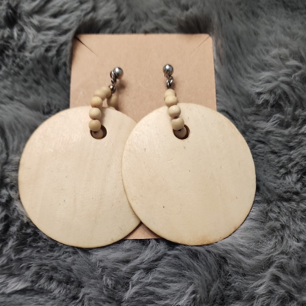 Vintage Beige Disc Earrings Hoops 🧏‍♀️✨💫